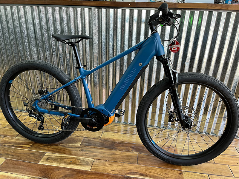 diamondback bicycle with e-assist rental